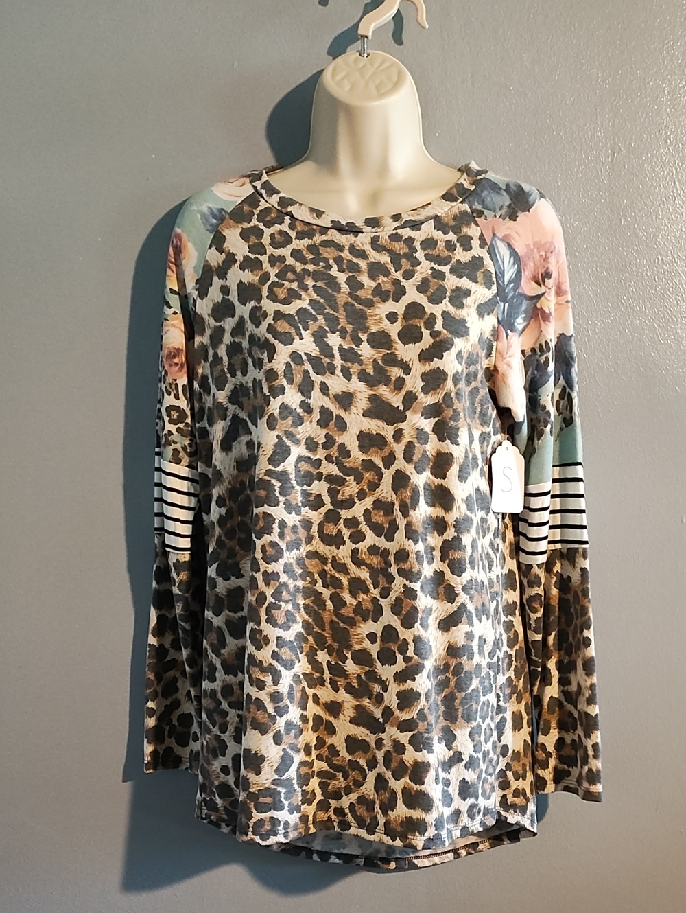 Molly Leopard Top Moonshot Clothing Women's Animal Print And Floral Top